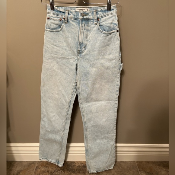Abercrombie 90s Straight Carpenter Jean - Picture 1 of 2